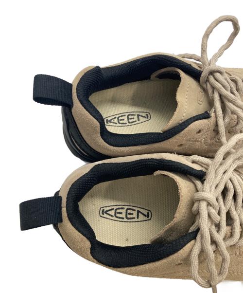KEEN（キーン）KEEN (キーン) スニーカー ベージュ サイズ:23.5の古着・服飾アイテム
