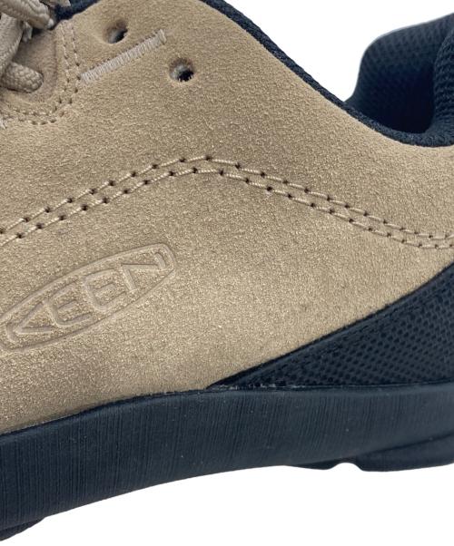 KEEN（キーン）KEEN (キーン) スニーカー ベージュ サイズ:23.5の古着・服飾アイテム