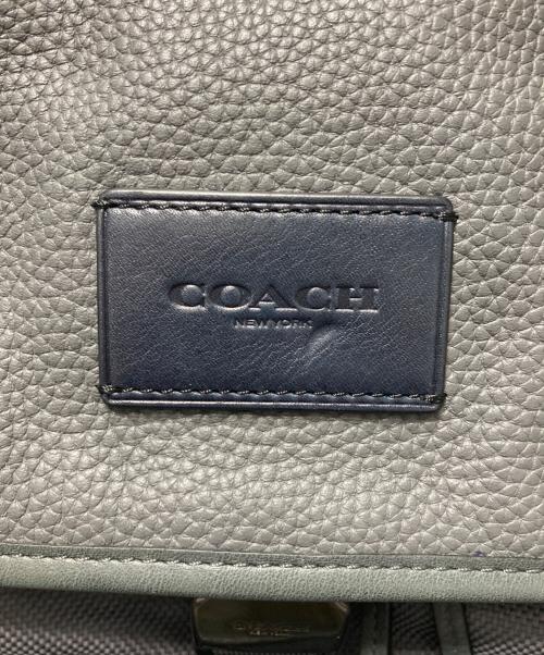 COACH（コーチ）COACH (コーチ) Manhattan backpack グレー×ブラックの古着・服飾アイテム