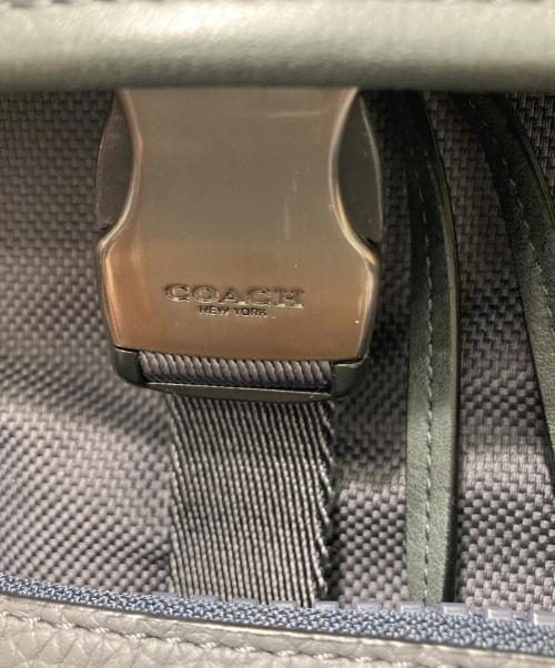 COACH（コーチ）COACH (コーチ) Manhattan backpack グレー×ブラックの古着・服飾アイテム