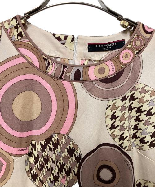 LEONARD（レオナール）LEONARD (レオナール) ジャージーカットソー ベージュ×ピンク サイズ:Ｌの古着・服飾アイテム