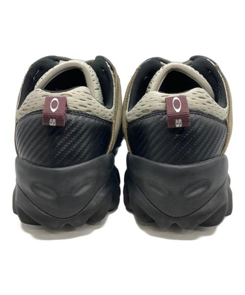 OAKLEY（オークリー）OAKLEY (オークリー) BRAIN DEAD (ブレインデッド) スニーカー カーキ サイズ:27.5cmの古着・服飾アイテム