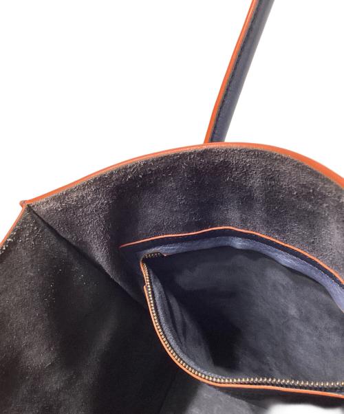 CELINE（セリーヌ）CELINE (セリーヌ) ショルダーバッグ ネイビー×オレンジの古着・服飾アイテム