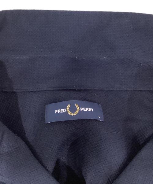 FRED PERRY（フレッドペリー）FRED PERRY (フレッドペリー) シャツ ネイビー サイズ:Ｌの古着・服飾アイテム
