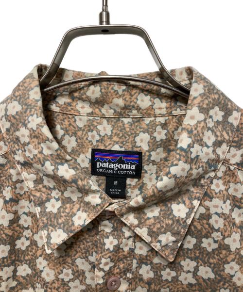 Patagonia（パタゴニア）Patagonia (パタゴニア) 花柄シャツ オレンジ サイズ:Ｍの古着・服飾アイテム