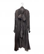 Acne studiosアクネ ストゥディオス）の古着「ロングリボンサテンワンピース」｜ブラウン