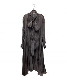 Acne studios（アクネ ストゥディオス）の古着「ロングリボンサテンワンピース」｜ブラウン