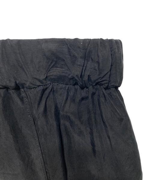 la peau de gem（ラポドゥジェム）la peau de gem (ラポドゥジェム) サテンパンツ ブラック サイズ:38の古着・服飾アイテム