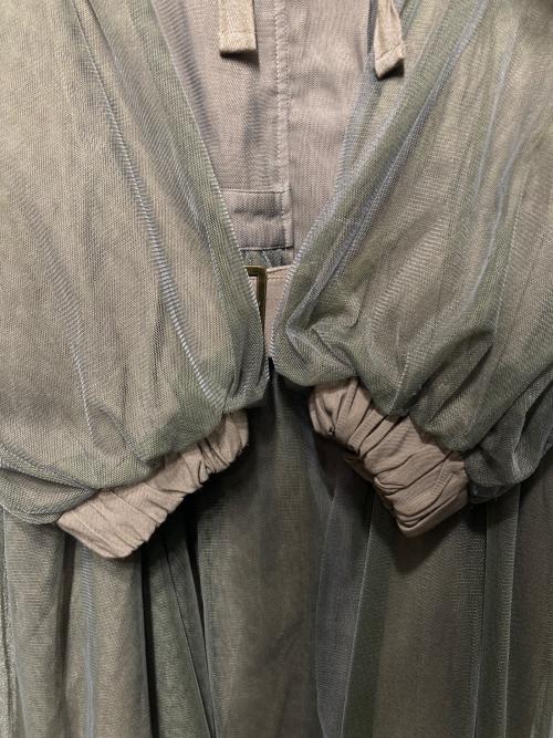 Belle vintage（ベル ヴィンテージ）Belle vintage (ベル ヴィンテージ) ロングチュールフーデッドコート カーキの古着・服飾アイテム