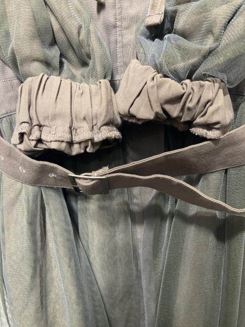 Belle vintage（ベル ヴィンテージ）Belle vintage (ベル ヴィンテージ) ロングチュールフーデッドコート カーキの古着・服飾アイテム