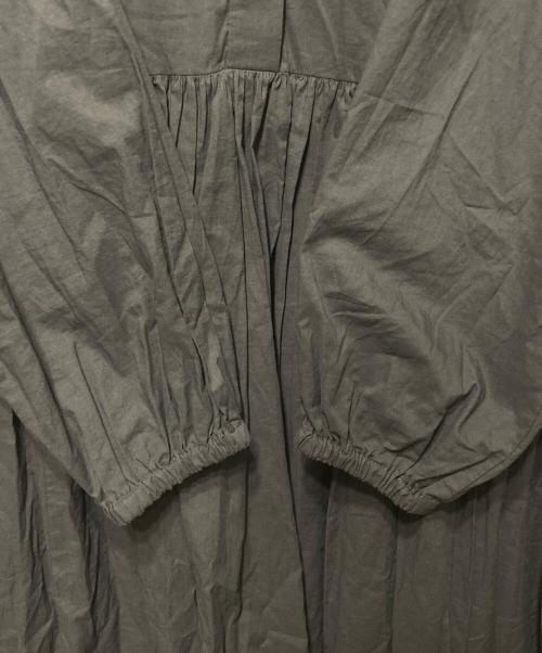 BEARDSLEY（ビアズリー）BEARDSLEY (ビアズリー) ギャザーワンピース グレー サイズ:2の古着・服飾アイテム