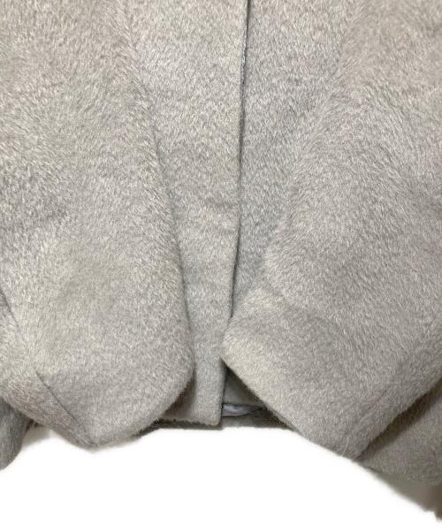 Mame Kurogouchi（マメクロゴウチ）Mame Kurogouchi (マメクロゴウチ) ウール/キッドモヘヤ リボンベルト付 比翼 ノーカラー ジャケット グレー サイズ:1の古着・服飾アイテム