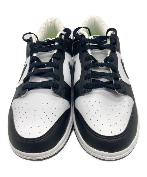 NIKE（ナイキ）NIKE (ナイキ) ローカットスニーカー ホワイト×ブラック サイズ:25.5cmの古着・服飾アイテム