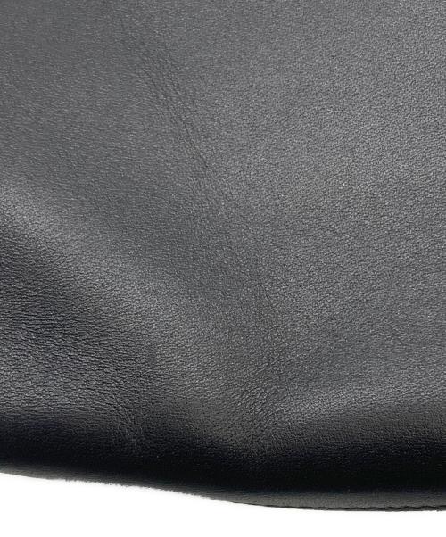 LOEWE（ロエベ）LOEWE (ロエベ) アナグラム Tポーチ ブラックの古着・服飾アイテム