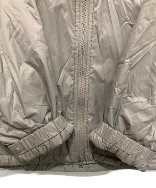 F/CE.（エフシーイー）F/CE. (エフシーイー) STEVEN ALAN (スティーブンアラン) LIGHT PADDED ZIP PARKA ベージュ サイズ:Mの古着・服飾アイテム