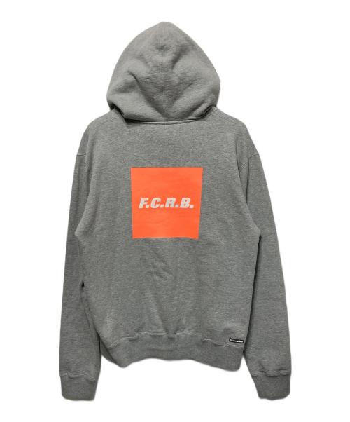 F.C.R.B.（エフシーレアルブリストル）F.C.R.B. (エフシーレアルブリストル) SQUARE PULLOVER SWEAT HOODIE グレー サイズ:Ｍの古着・服飾アイテム