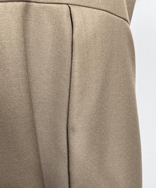 JENNE（ジェンヌ）JENNE (ジェンヌ) フレアタックジャンパードレスワンピース ベージュ サイズ:Ｍの古着・服飾アイテム