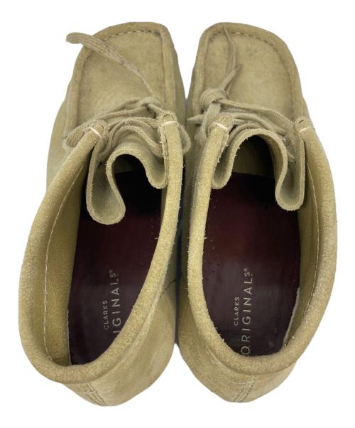 CLARKS ORIGINALS（クラークス オリジナルズ）CLARKS ORIGINALS (クラークス オリジナルズ) ワラビシュース ベージュ サイズ:26.5の古着・服飾アイテム