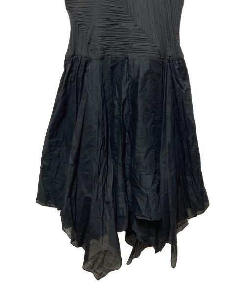 ISSEY MIYAKE FETE（イッセイミヤケフェット）ISSEY MIYAKE FETE (イッセイミヤケフェット) N/S切替ワンピース ブラック サイズ:3の古着・服飾アイテム
