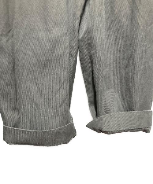 YLEVE（イレーヴ）YLEVE (イレーヴ) FINX COTTON RAMMY TWILL TR/コットンツイルトラウザース グレー サイズ:1の古着・服飾アイテム