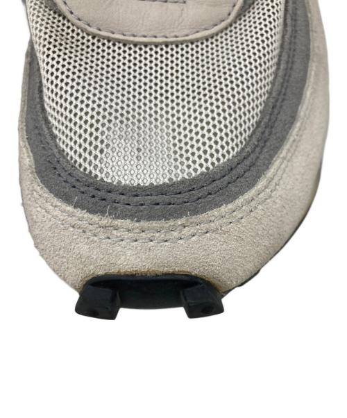 NIKE（ナイキ）NIKE (ナイキ) sacai (サカイ) ローカットスニーカー ホワイト サイズ:28.5の古着・服飾アイテム