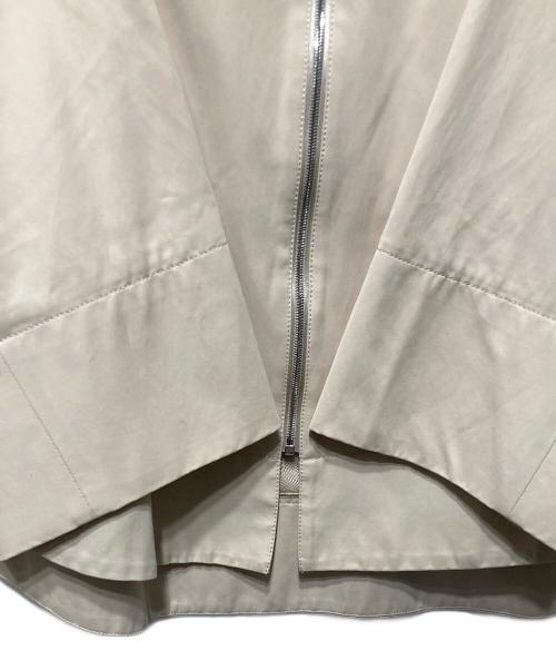 ebure（エブール）ebure (エブール) バックギャザーショート丈フーデッドコート ベージュ サイズ:36の古着・服飾アイテム