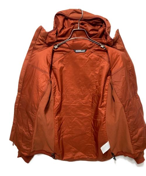 ARC'TERYX（アークテリクス）ARC'TERYX (アークテリクス) Atom Hoody ジャケット オレンジ サイズ:Sの古着・服飾アイテム