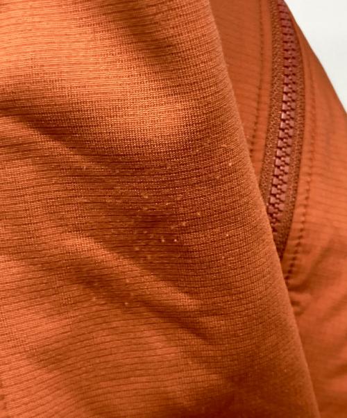 ARC'TERYX（アークテリクス）ARC'TERYX (アークテリクス) Atom Hoody ジャケット オレンジ サイズ:Sの古着・服飾アイテム