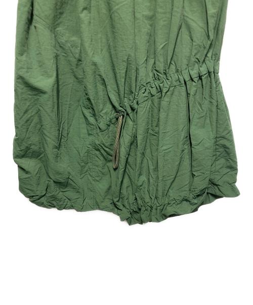 nagonstans（ナゴンスタンス）nagonstans (ナゴンスタンス) ライトシェルタフタフレアバルーンスカート グリーン サイズ:Sの古着・服飾アイテム