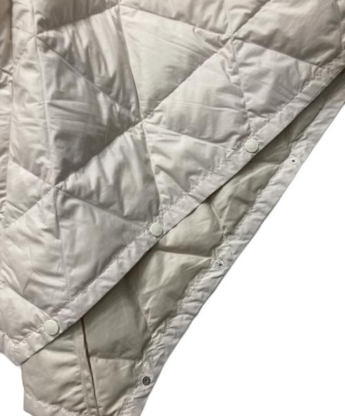 THE NORTHFACE PURPLELABEL（ザ・ノースフェイス パープルレーベル）THE NORTHFACE PURPLELABEL (ザ・ノースフェイス パープルレーベル) ダウン ポンチョ アイボリー サイズ:Mの古着・服飾アイテム