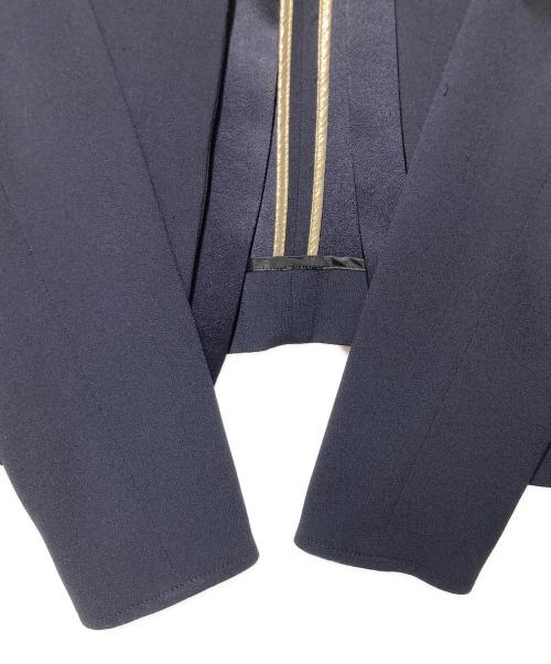 BEIGE（ベイジ）BEIGE (ベイジ) CINDY ノーカラージャケット ネイビーの古着・服飾アイテム