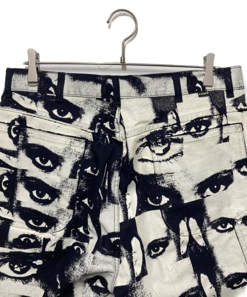 LEVI'S（リーバイス）LEVI'S (リーバイス) Roemello Ugale Cropped Carpenter Pants ホワイト×ブラック サイズ:34×29の古着・服飾アイテム