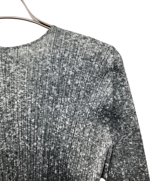 PLEATS PLEASE（プリーツプリーズ）PLEATS PLEASE (プリーツプリーズ) プリーツカーディガン グレー サイズ:3の古着・服飾アイテム