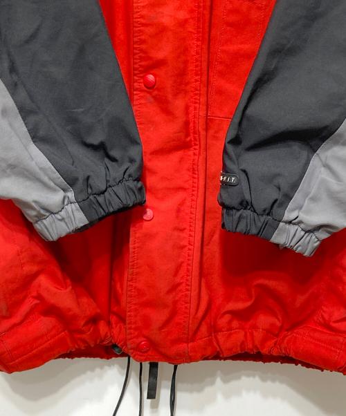 NIKE ACG（ナイキエーシージー）NIKE ACG (ナイキエーシージー) ナイロンジャケット レッド×グレー サイズ:Lの古着・服飾アイテム