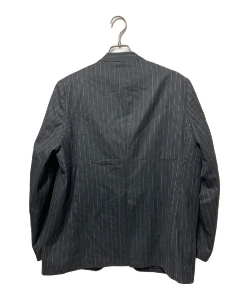 la peau de gem（ラポドゥジェム）la peau de gem (ラポドゥジェム) ピンタックノーカーラージャケット グレー サイズ:38の古着・服飾アイテム