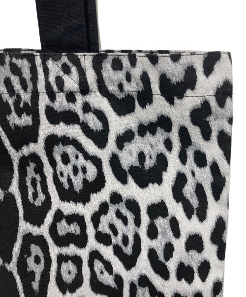 Saint Laurent Paris（サンローランパリ）Saint Laurent Paris (サンローランパリ) レオパードプリントトートバッグ ブラック×ホワイトの古着・服飾アイテム