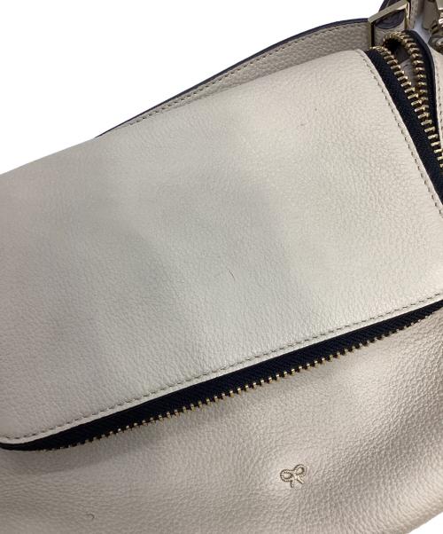 ANYA HINDMARCH（アニヤ・ハインドマーチ）ANYA HINDMARCH (アニヤ・ハインドマーチ) マキシジップ2WAYバッグ ベージュの古着・服飾アイテム