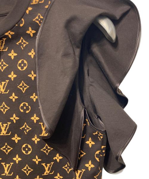 LOUIS VUITTON（ルイ ヴィトン）LOUIS VUITTON (ルイ ヴィトン) フラウンススリーブ モノグラム プリント Tシャツ ブラウン サイズ:Ｓの古着・服飾アイテム
