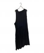 LIMI feuリミフゥ）の古着「ギャザードッキングノースリーブワンピース」｜ブラック