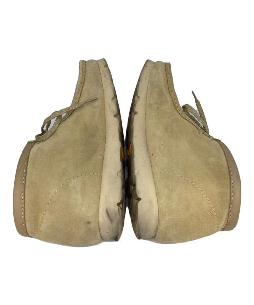 CLARKS（クラークス）CLARKS (クラークス) ワラビーブーツ ベージュ サイズ:26.5の古着・服飾アイテム