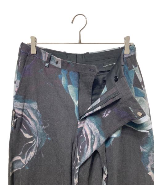 LAD MUSICIAN（ラッドミュージシャン）LAD MUSICIAN (ラッドミュージシャン) フラワー柄クロップドパンツ グレー サイズ:44の古着・服飾アイテム