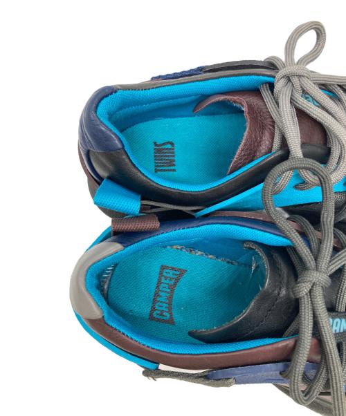 CAMPER（カンペール）CAMPER (カンペール) スニーカー グレー×ブルー サイズ:37の古着・服飾アイテム