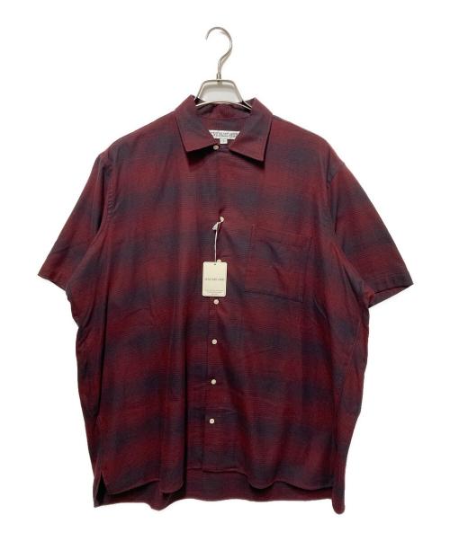 INDIVIDUALIZED SHIRTS（インディビジュアライズドシャツ）INDIVIDUALIZED SHIRTS (インディビジュアライズドシャツ) オンブレショートスリーブシャツ レッド サイズ:Lの古着・服飾アイテム