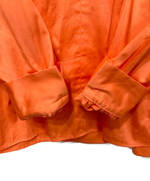 BALLSEY（ボールジィ）BALLSEY (ボールジィ) ハイカウントサテン フリルネックブラウス オレンジ サイズ:36の古着・服飾アイテム