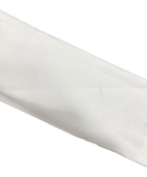 maison de Dolce.（メゾンドドルチェ）maison de Dolce. (メゾンドドルチェ) キーネックパールフレアブラウス ホワイト サイズ:freeの古着・服飾アイテム