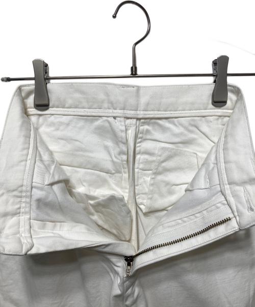 TATTOO STUDIO YAMADA（タトゥースタジオヤマダ）TATTOO STUDIO YAMADA (タトゥースタジオヤマダ) チノパン ホワイト サイズ:26の古着・服飾アイテム