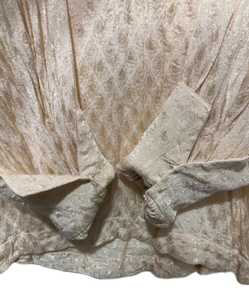 ne quittez pas（ヌキテパ）ne quittez pas (ヌキテパ) レーヨンブラウス ベージュ サイズ:-の古着・服飾アイテム