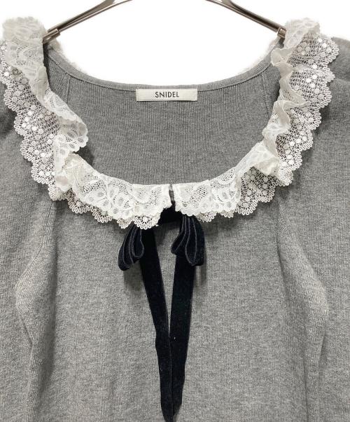 Snidel（スナイデル）Snidel (スナイデル) フリルネックニットワンピース グレー サイズ:freeの古着・服飾アイテム