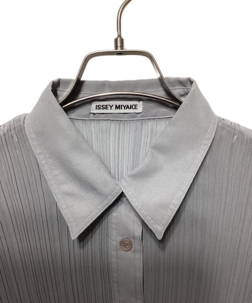 ISSEY MIYAKE（イッセイミヤケ）ISSEY MIYAKE (イッセイミヤケ) プリーツブラウス グレー サイズ:Mの古着・服飾アイテム