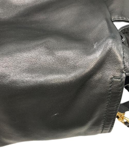 PRADA（プラダ）PRADA (プラダ) エクスプローラーラージナッパレザーショルダーバッグ ブラックの古着・服飾アイテム